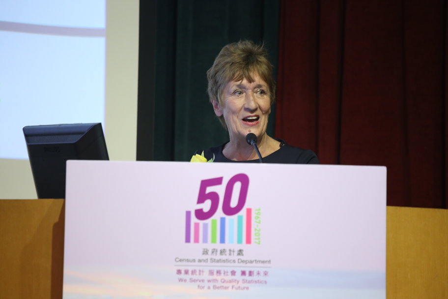 Denise Lievesley教授照片