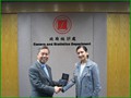 2010年3月，處長馮興宏（左）與澳洲統計局統計能力發展科科長Christine Sergi（右）會晤。